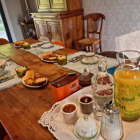 Oda ve Kahvaltı L 'aupinouse Double Pivoine Avec Salle D'eau Privative 3*